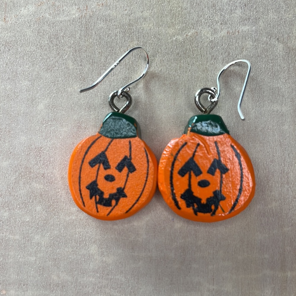 Vintage Halloween Wood Painted Pumpkin Dangle Earrings,